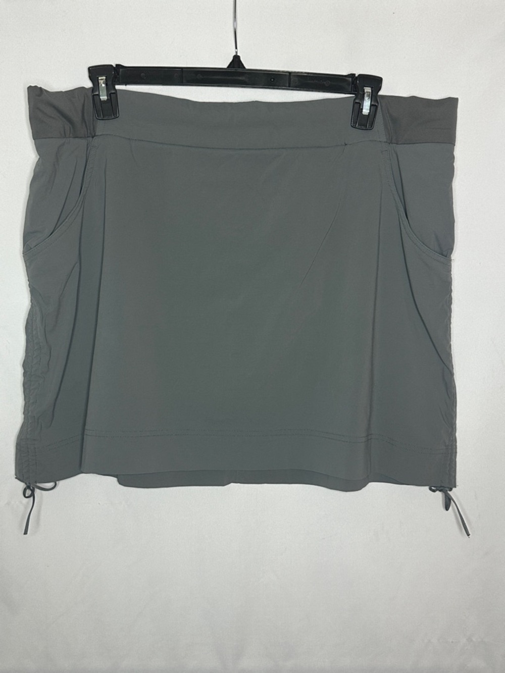 COLUMBIA | Gray Omni-Shield Performance Skort Women’s Size 2X